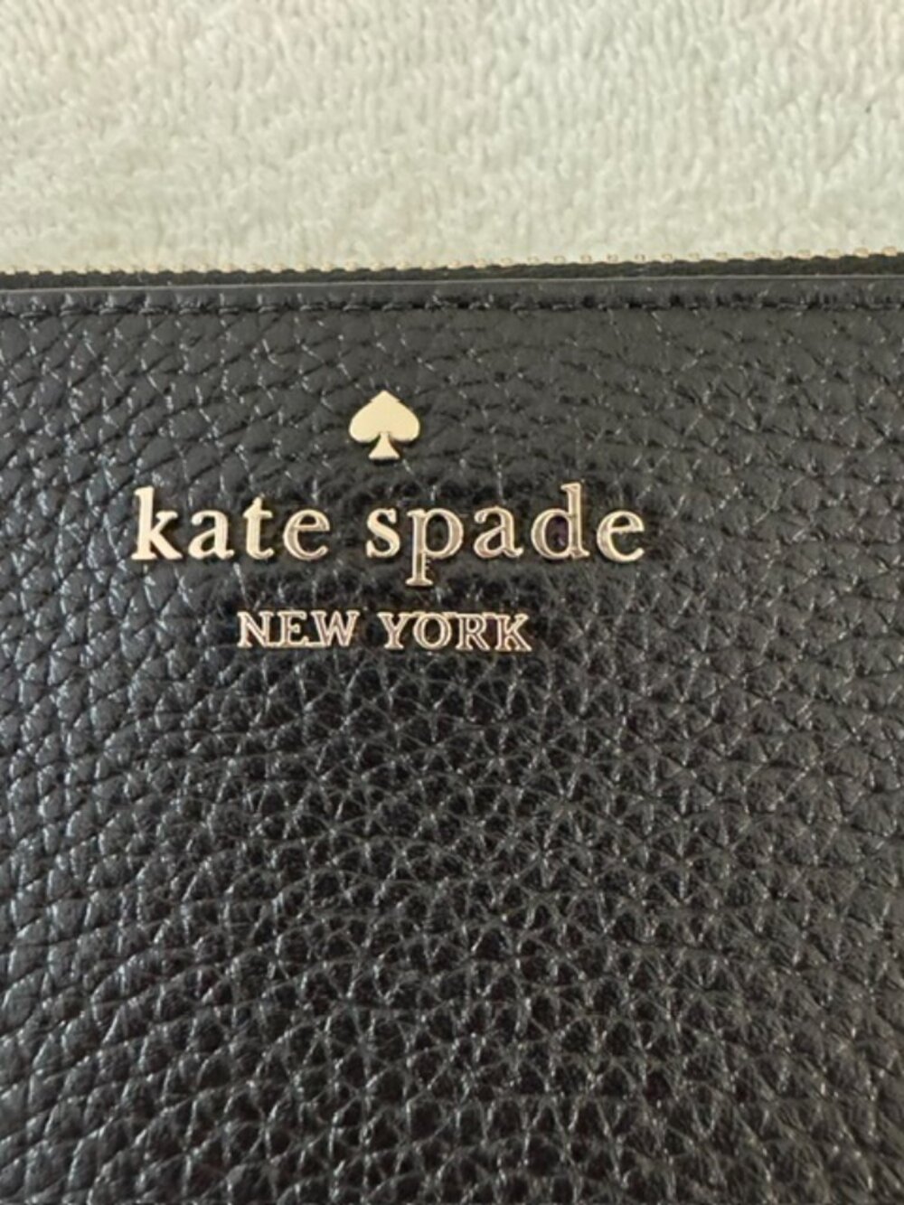 Kate Spade Lucy Medium L-Zip Wristlet Black Pebbled Leather Gold Hardware NWT - Picture 8 of 9